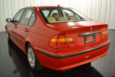 2005 BMW 325  i