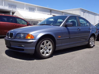 2001 BMW 325 i
