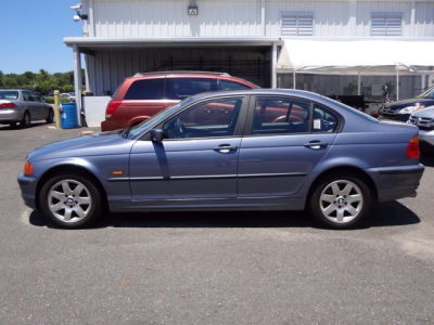 2001 BMW 325 i