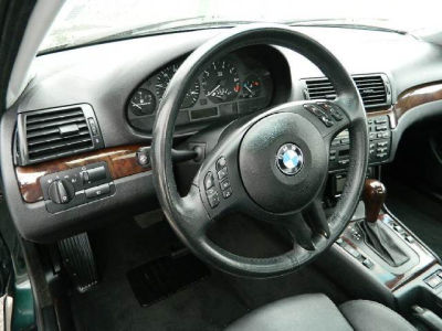 2003 BMW 325  i