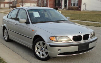 2005 BMW 325  i