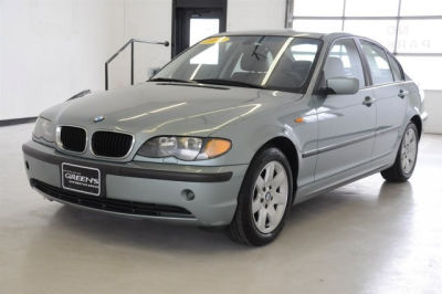 2003 BMW 325  i