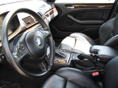 2001 BMW 325  i