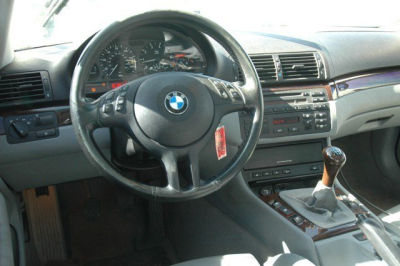 2004 BMW 325 xi