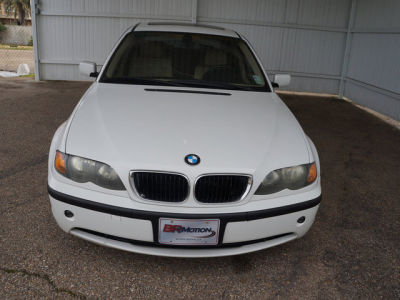 2003 BMW 325  i