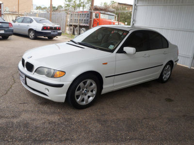2003 BMW 325  i