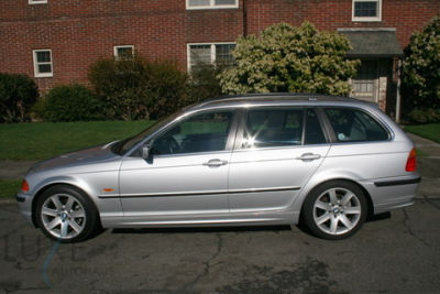 2001 BMW 325  i
