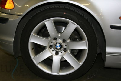 2001 BMW 325  i