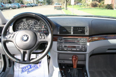 2001 BMW 325  i