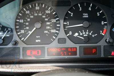 2001 BMW 325  i