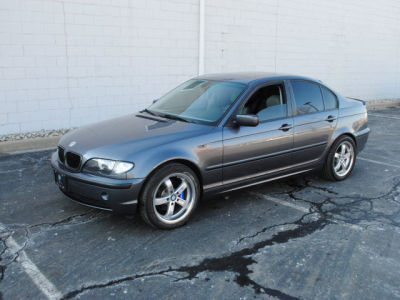 2003 BMW 325  i