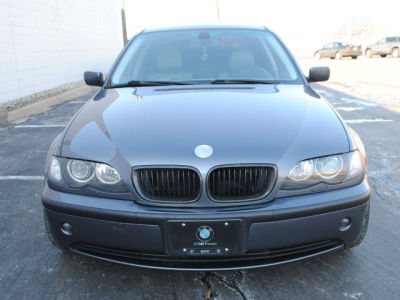 2003 BMW 325  i