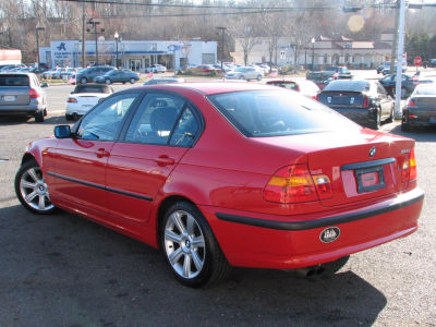 2003 BMW 325  i