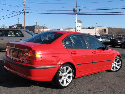 2003 BMW 325  i