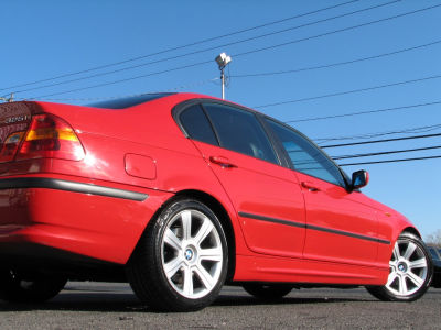 2003 BMW 325  i