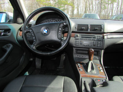 2004 BMW 325 xi