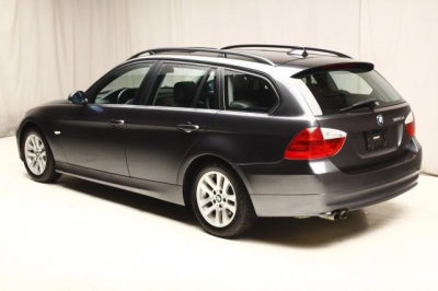 2006 BMW 325  xiT