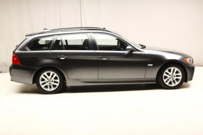 2006 BMW 325  xiT