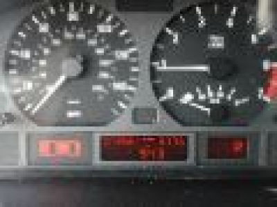 2001 BMW 325  i
