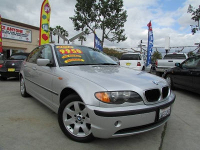 2002 BMW 325  i