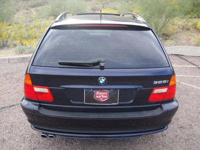 2003 BMW 325 iT