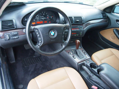 2003 BMW 325 iT