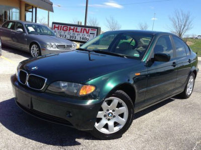 2003 BMW 325  xi