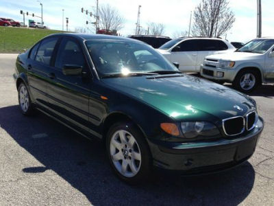 2003 BMW 325  xi