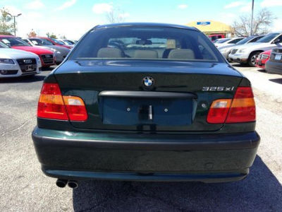 2003 BMW 325  xi