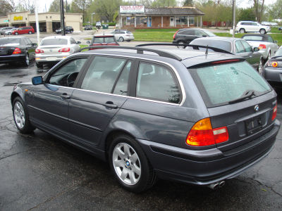 2003 BMW 325 xiT
