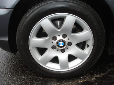 2003 BMW 325 xiT