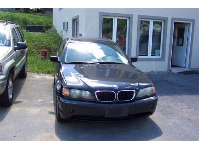 2002 BMW 325  i