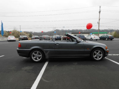 2003 BMW 325  Ci