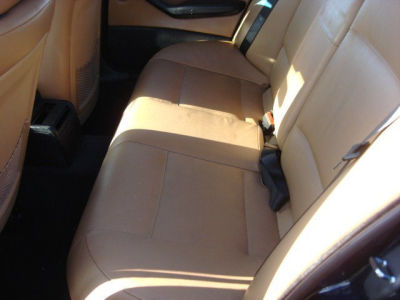 2003 BMW 325  i