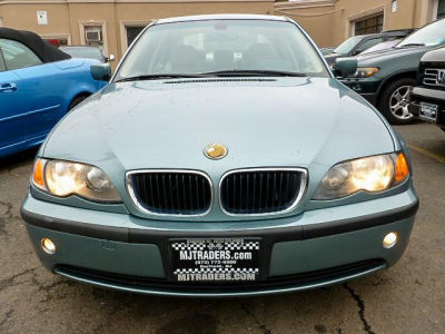 2005 BMW 325 i