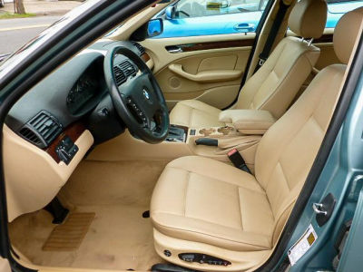 2005 BMW 325 i