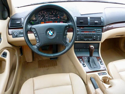 2005 BMW 325 i