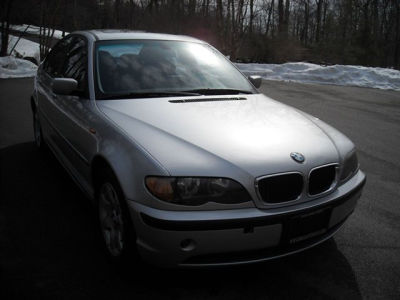 2004 BMW 325 xi