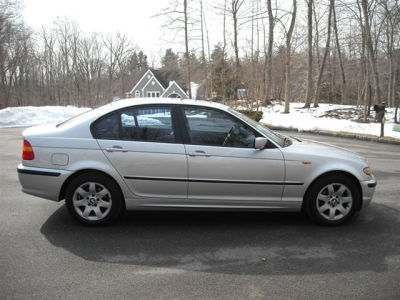 2004 BMW 325 xi