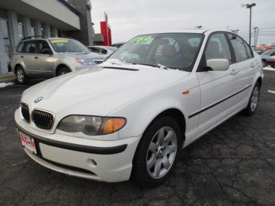 2003 BMW 325  xi