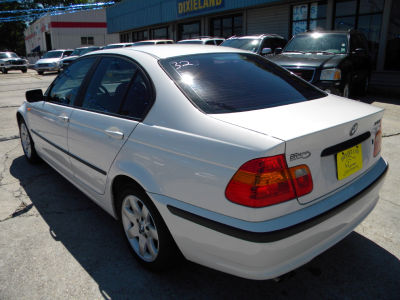 2002 BMW 325 i