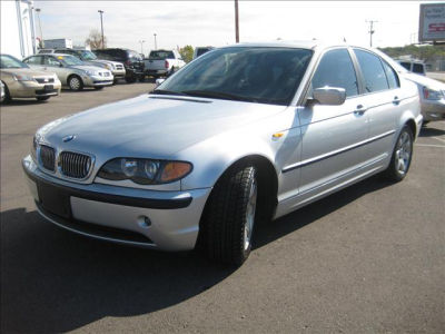 2003 BMW 325  xi