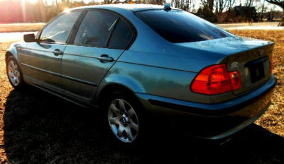 2004 BMW 325 xi