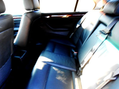 2004 BMW 325 xi