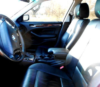2004 BMW 325 xi