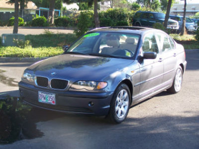 2003 BMW 325  i