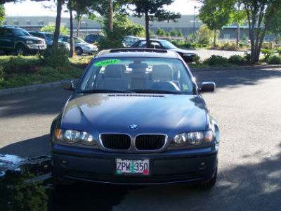 2003 BMW 325  i