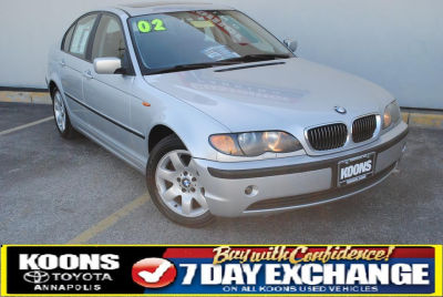 2002 BMW 325  i