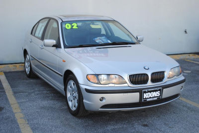 2002 BMW 325 i