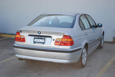 2002 BMW 325 i